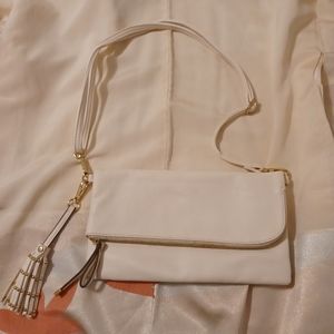 CHARMING CHARLIE Cross body White Purse